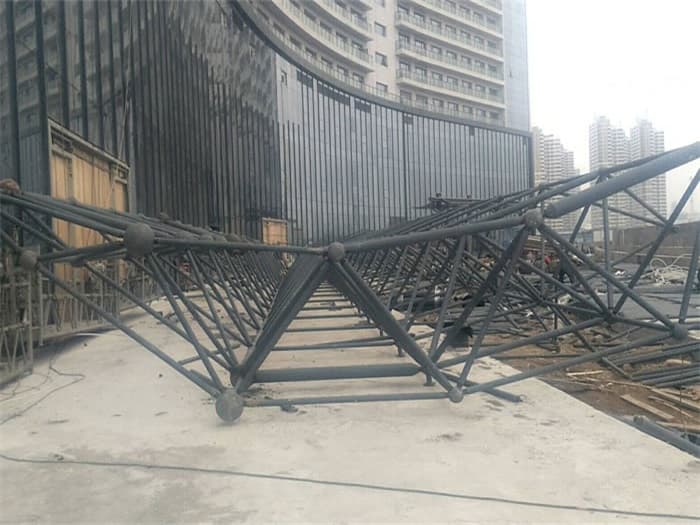 恩施万豪酒店雨棚网架