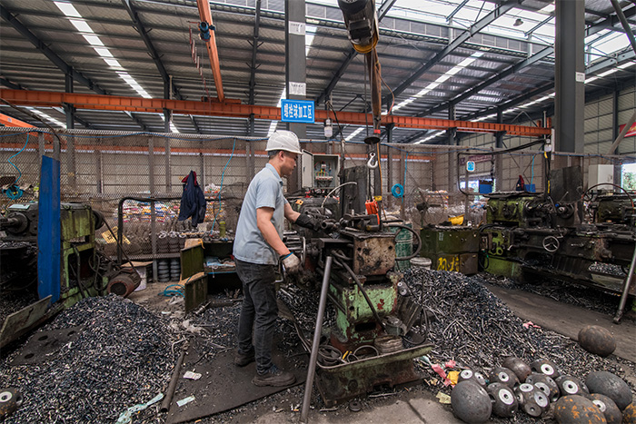 恩施网架配件-螺栓球加工车间